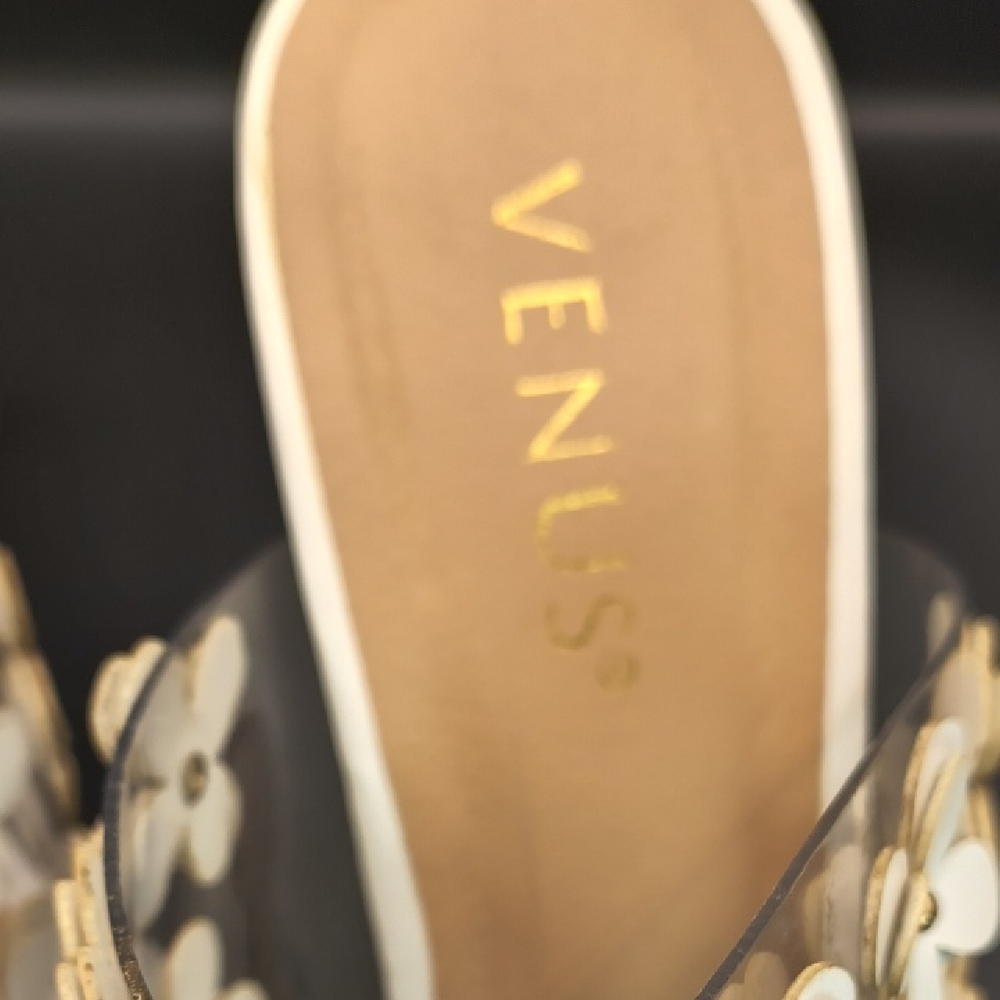 VENUS White Floral Women's With Box- Heels Size 8 - Picture 3 of 15